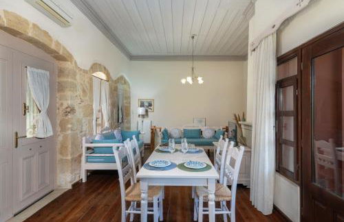 Arhontiko Arhanes Suites - Photo 12