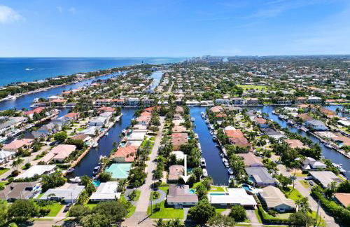 Amazing 5 bed house w pool, jacuzzi and your own boat - Foto 26