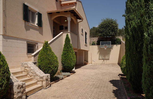 Villa Clara With a Pool in Kozino Near the sea - Photo 5