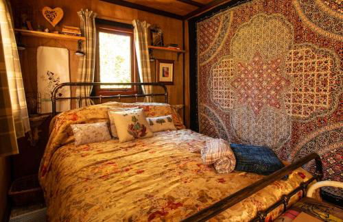 The Charcoal Hut woodland retreat - Foto 9