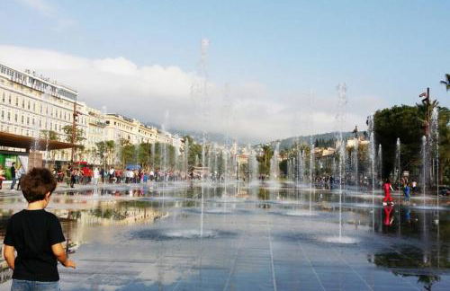 Spacious 3 BR flat Nice center - magnificent view - Foto 36