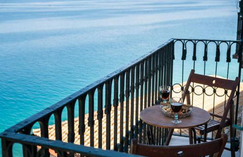 Fotiadis Family Luxury Suites by Konnect - Photo 64
