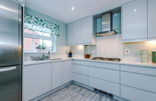 NEW! Incredible Home In Northwich By 53 Degrees Property, Perfect For Groups, FREE Parking! - Photo 14