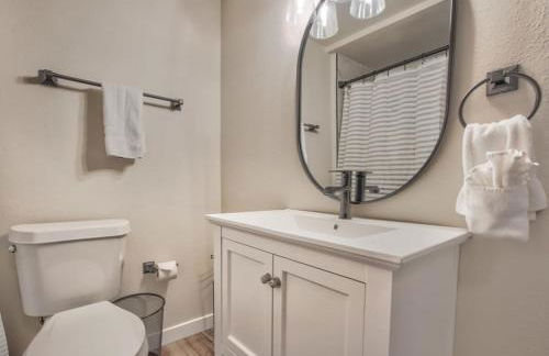 4BD With Game Lounge Hot tub Dog Friendly USAFA - Foto 29