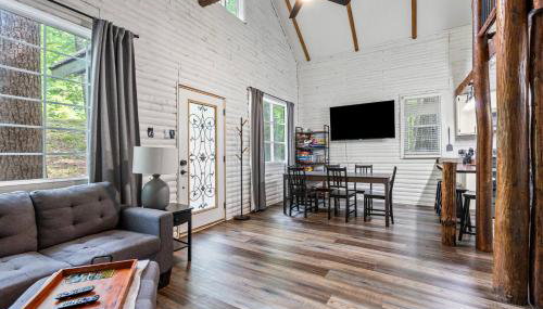 Private RRG Cabin with Game Room & Views - Foto 2, Other