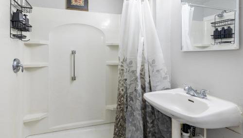 Quiet Pittsburgh 3BR | Parking, AC + Pets - Foto 5