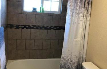 The Rustic @ Paseo de Encinal Drive - Foto 17