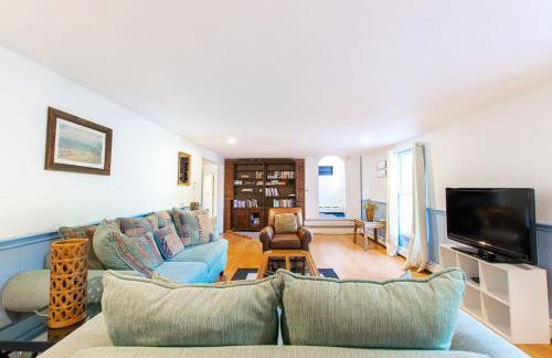 Large Home w Fire Pit and Dogs Welcome - Foto 5