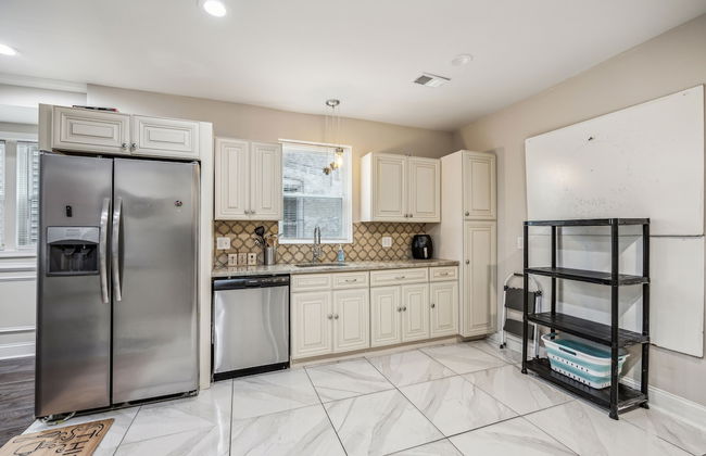 Elegant 5br Townhome In Prime Location 5 Bedroom Townhouse by RedAwning - Foto 15