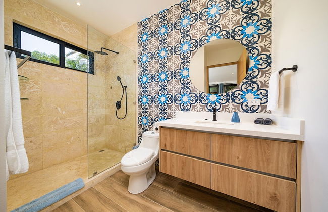 Tropical Brand new 4 BR gem in Potrero Near Beach - Casa Marzo - Photo 28