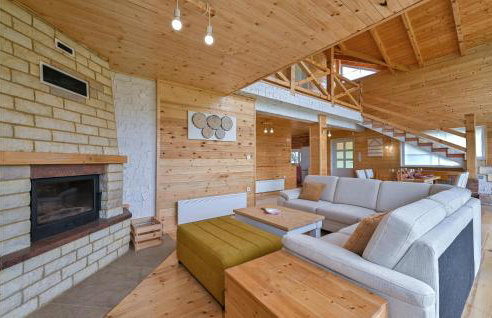 3 Bedroom Lovely Home In Jelenscak - Foto 4