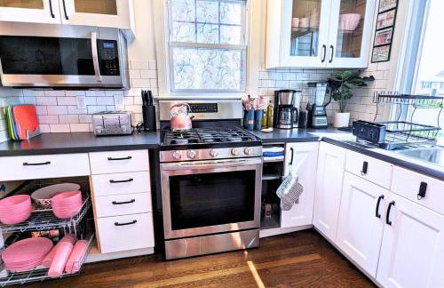 The Jewel of The Cove - Historic Coastal Retreat - Foto 23