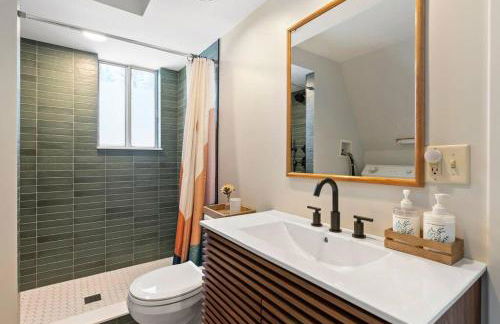 Modern-Cozy A-frame, close to lake, hiking - Foto 15