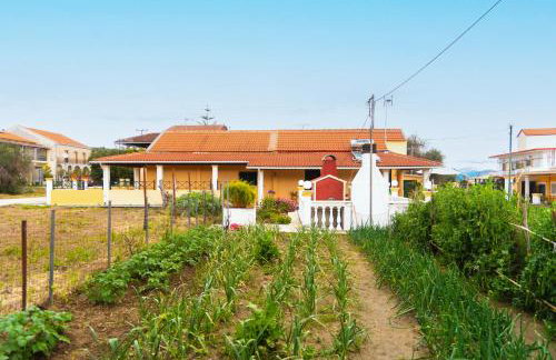 Loutra Holiday House - Foto 12