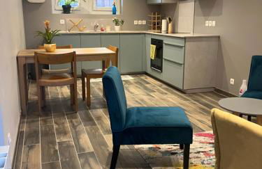 Rare, charmant T3 de 63m2, calme dans une maison, place de parking comprise - Photo 1