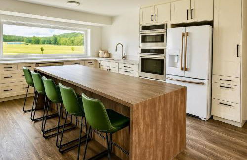 River Front Home Good for Family and Groups - Foto 14