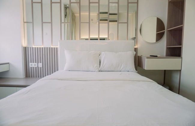 Homey And Cozy Stay Studio Belmont Residence Puri Apartement - Foto 19