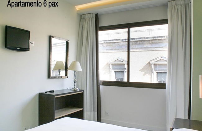 Apartamentos Recoletos - Photo 25