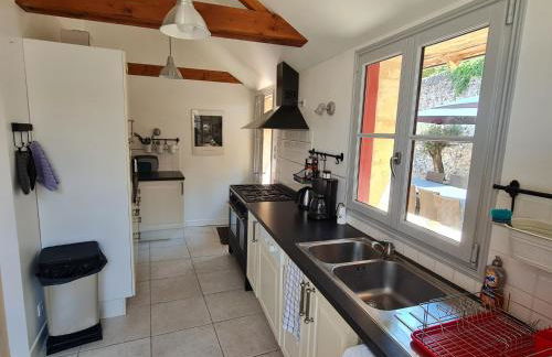 Gîte de la Mignonerie du Château de Jallanges pour 19 personnes avec 4 ou 7 chambres - Foto 11