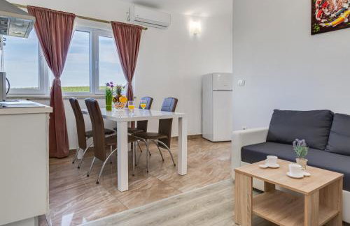 Apartment Miruna s bazenom i jakuzijem - Foto 29