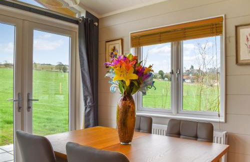 Whitey Top Country Lodge - Photo 5