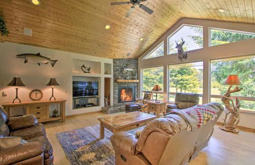 Serene South Bend Family Escape Dogs Welcome - Photo 4