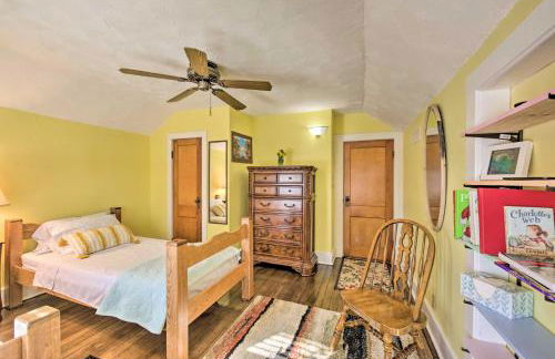 Quaint and Family-Friendly Watertown Farmhouse! - Foto 21