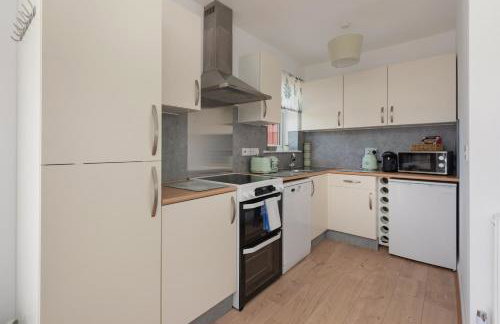 Farmhouse Apartment with Paddock & Orchard Views - Foto 15