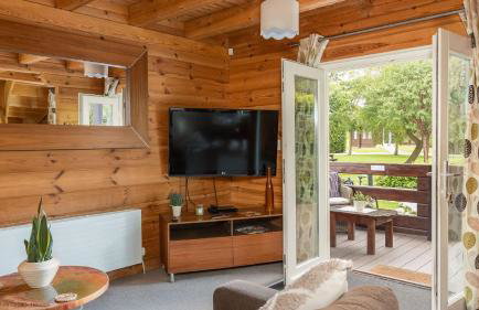 Lake View Lodge with Hot Tub - Foto 21