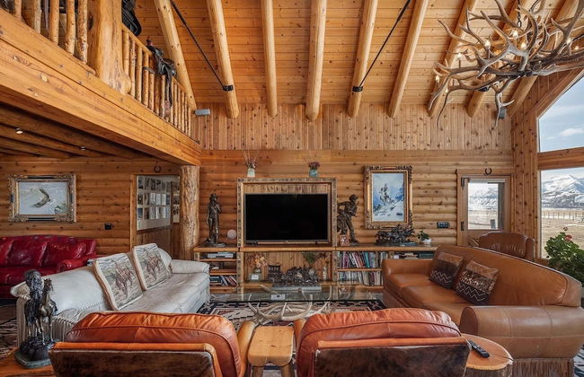 NEW! Elk Refuge Safari Chalet with Teton Views! - Foto 11