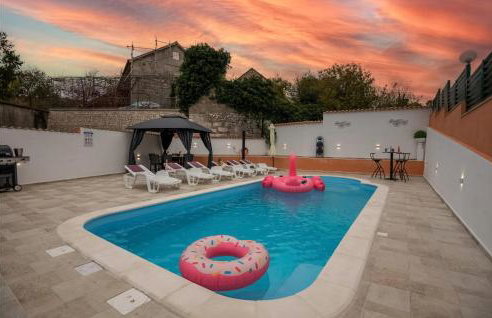 Amazing Home In Mijaca - Photo 1