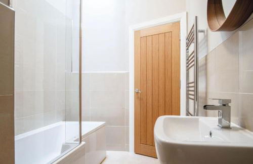 Harbour Heights - 2 Bed Apartment - Milford Haven - Foto 65