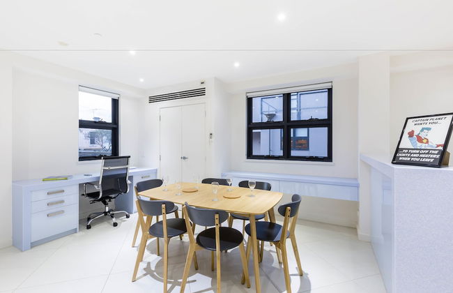 MADDISON, 3BDR Port Melbourne Apartment - Foto 9