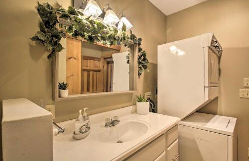 Elegant and Quiet Maine Escape with Sauna and Deck! - Foto 23