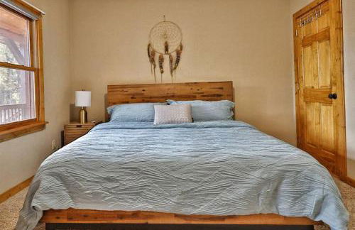 Luxury Cabin with Heated Pool, Hot-Tub & Deluxe Outdoors - Photo 20