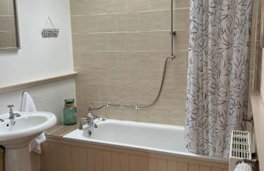 The Haven - Photo 18