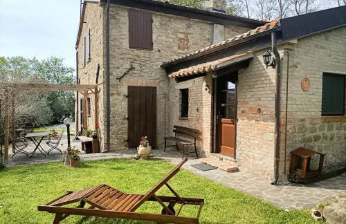 Rustic hillside stone-Rustico in pietra - Foto 1