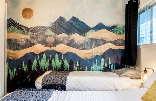 Fresh & Comfy House with Hot Tub, Pool Table, & BBQ - Foto 27