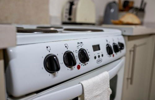 The Old Plough, mix of 1 bed and 3 bed units, rustic charm, super king bed or twins, en-suite, secure parking - Foto 57