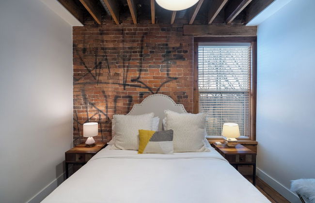 Contemporary Nashville at The 1865 - Photo 4