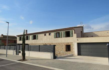 Escape to a spacious retreat with garden - Foto 58