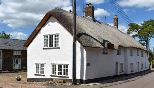 Glimsters Cottage - Photo 1