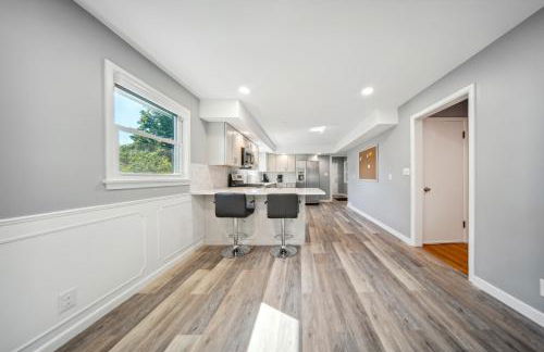 Charming Erie Home about 2 Mi to Downtown Delights! - Foto 6