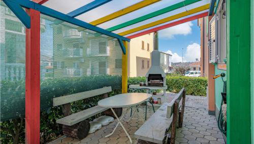 Beautiful Apartment In Umag With Wifi - Foto 3