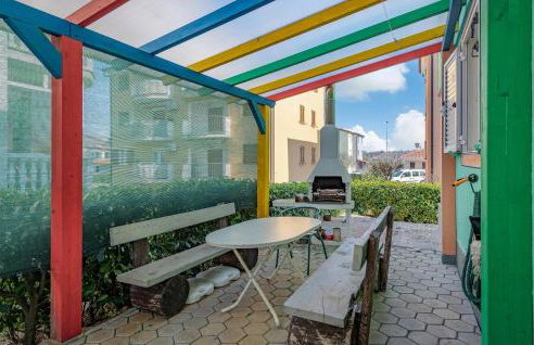 Beautiful Apartment In Umag With Wifi - Foto 3