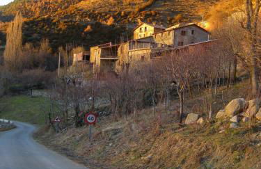 Casa Enriu-habitaciones con opcion a desayuno - Foto 1