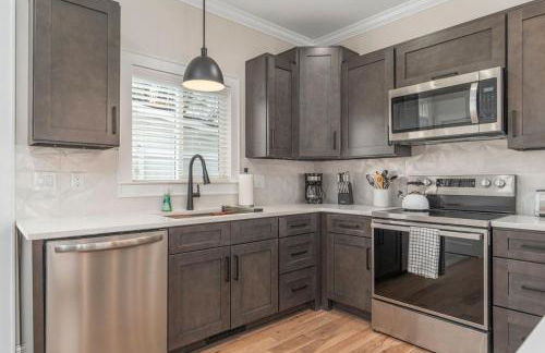 Brand New Modern House - Walk to Main Street - Foto 12