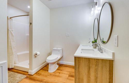 Walk to Dtwn and Campus! Spacious Hampton Home - Foto 18