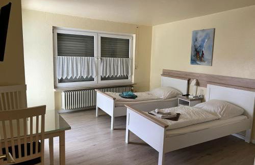 Ferienwohnung mit 4 Betten - Balkon - Küche - Foto 2