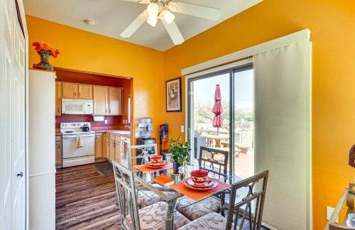 Hot Tub Access and Fire Pit Green Valley Getaway! - Foto 13